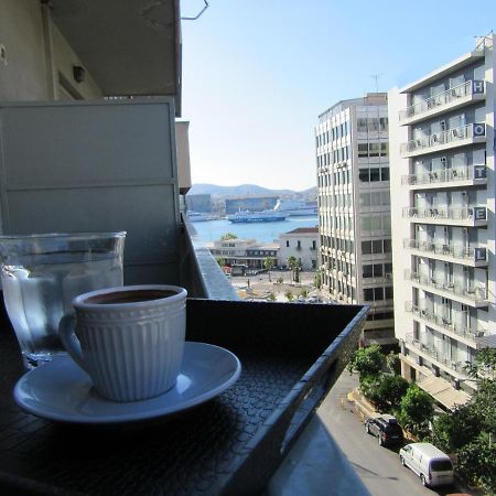 Με Θεα Το Λιμανι Apartment Pireu Exterior foto